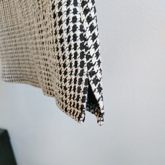 Dolan Anthropologie Callan Ruffled Black and White Houndstooth Top Sz XS - Picture 11 of 11